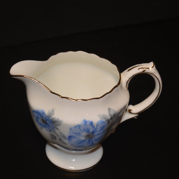 VTG Hammersley & Co Bone China Creamer Blue Floral - Picture 2 of 9